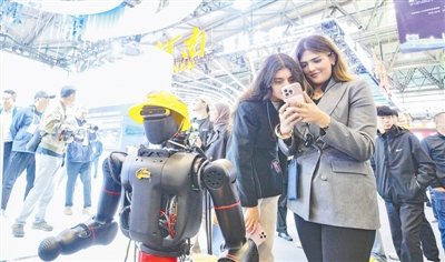 双融配资 探馆记丨河南特色技能展中“郑”元素出圈